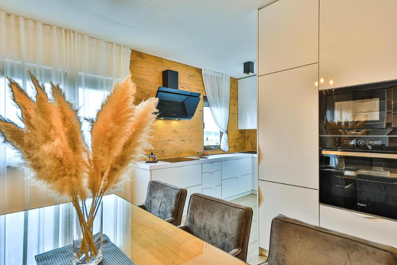 Ipm Apartments Kaštela 外观 照片